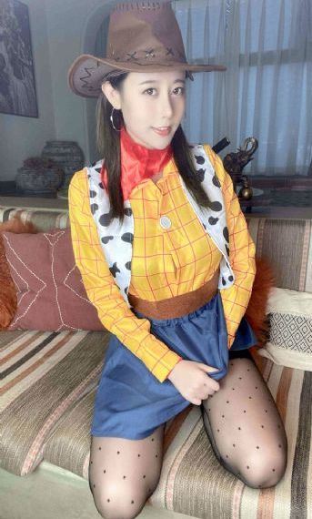 欧美顶级女歌手阿黛尔_4K日本电影免费