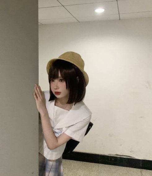 欧美西装外套街拍女_在线播放高清