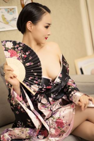 在线国产自裸自拍_BD韩语BD在线观看