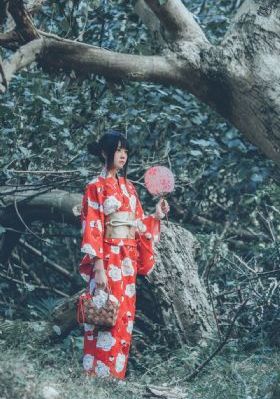 欧美外套女装直播_1080影视在线观看
