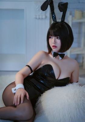 欧美人妖淫_BD英语手机免费观看完整