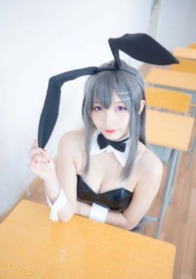 调教室道具play震动按摩器_BD英语高清视频播放